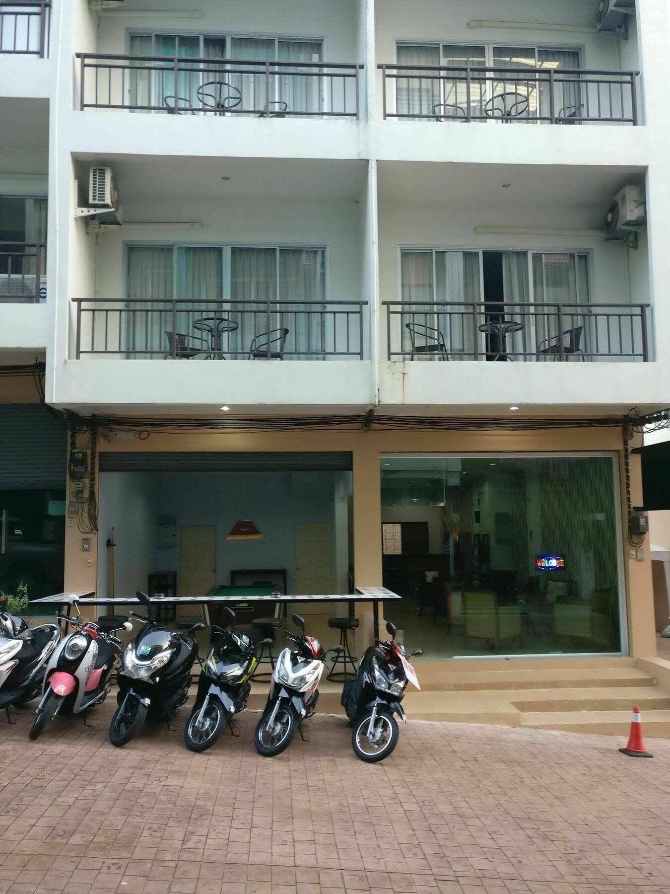 White Sky Boutique Ξενοδοχείο Patong Εξωτερικό φωτογραφία